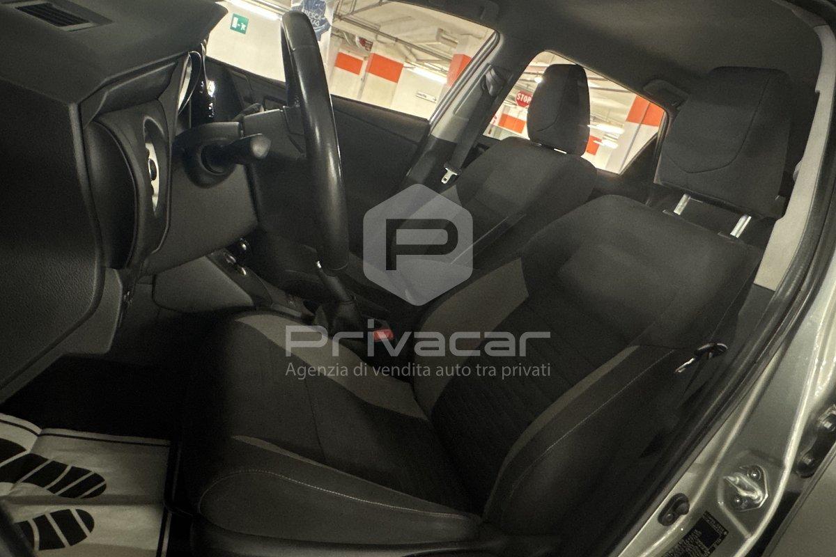 TOYOTA Auris 1.8 Hybrid Lounge