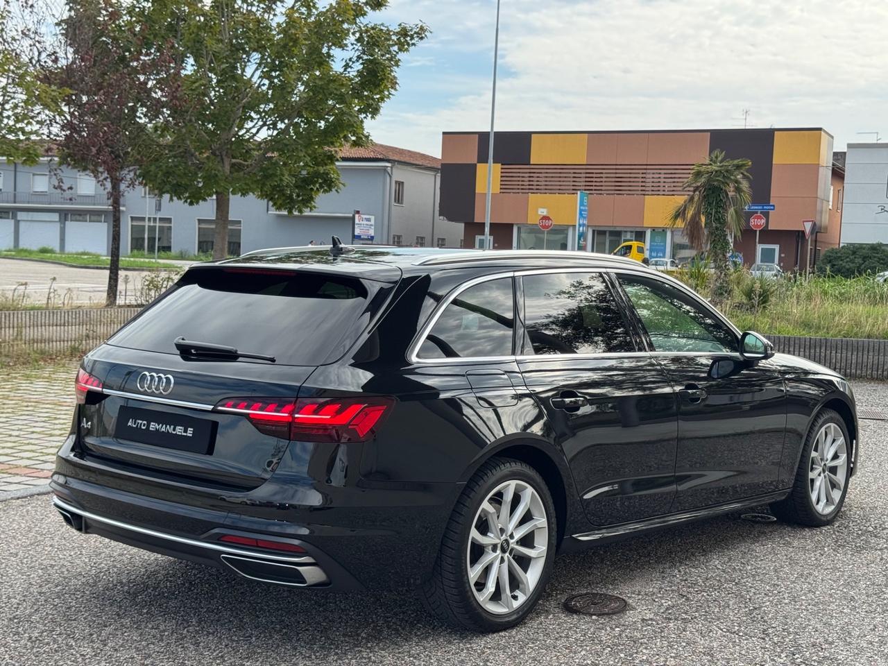 Audi A4 30 TDI 2.0 136cv S-Tronic 2023