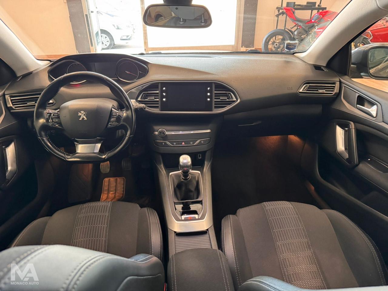 Peugeot 308 BlueHDi 130cv S&S Allure 2018