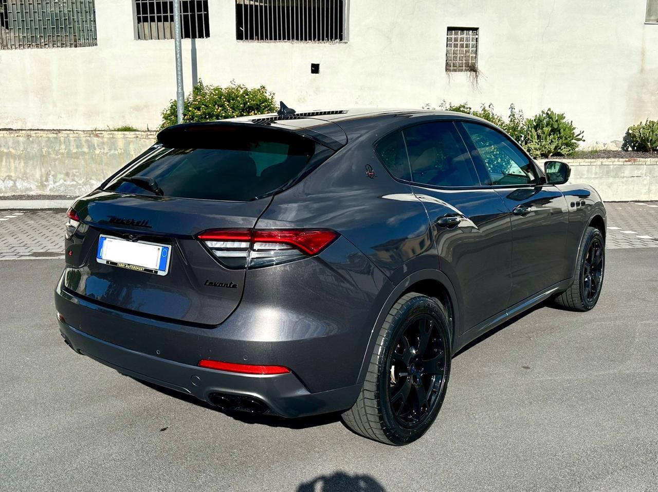 Maserati Levante Q4 V6 Diesel 275CV Gransport