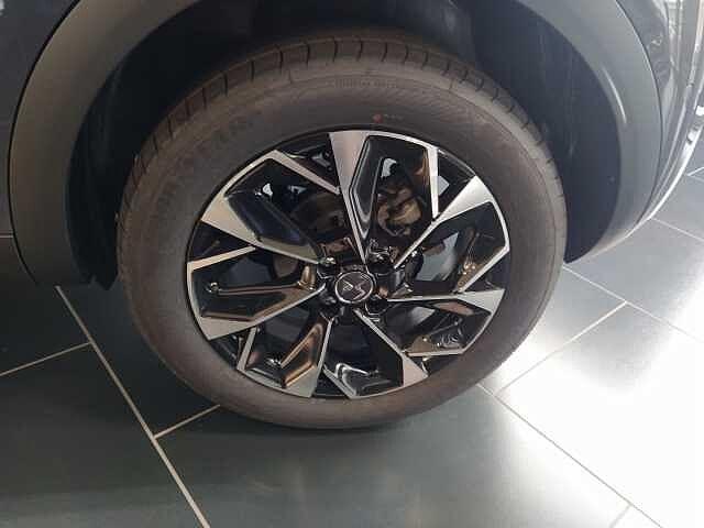 DS DS 3 Crossback 1.2 Hybrid 136cv DCT6 ANTOINE DE SAINT EXUPERY KM0