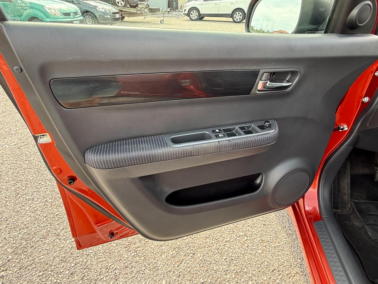 Suzuki Swift 1.3 Benz/Gpl 4x4 5p.