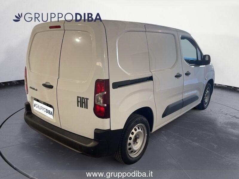 FIAT Doblò Dobl? Serie 3 Van Ch1 1.5 Bluehdi 130cv Mt6