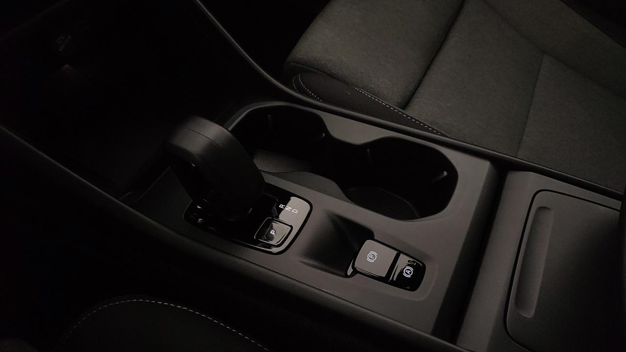 VOLVO XC40 2.0 b3 Core auto