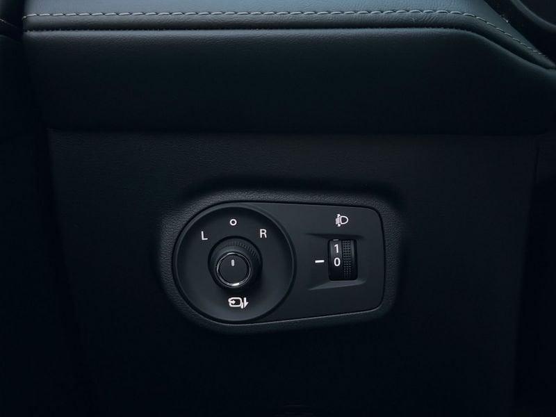 MG ZS HEV 1.5 Hybrid+ Luxury "NERA"