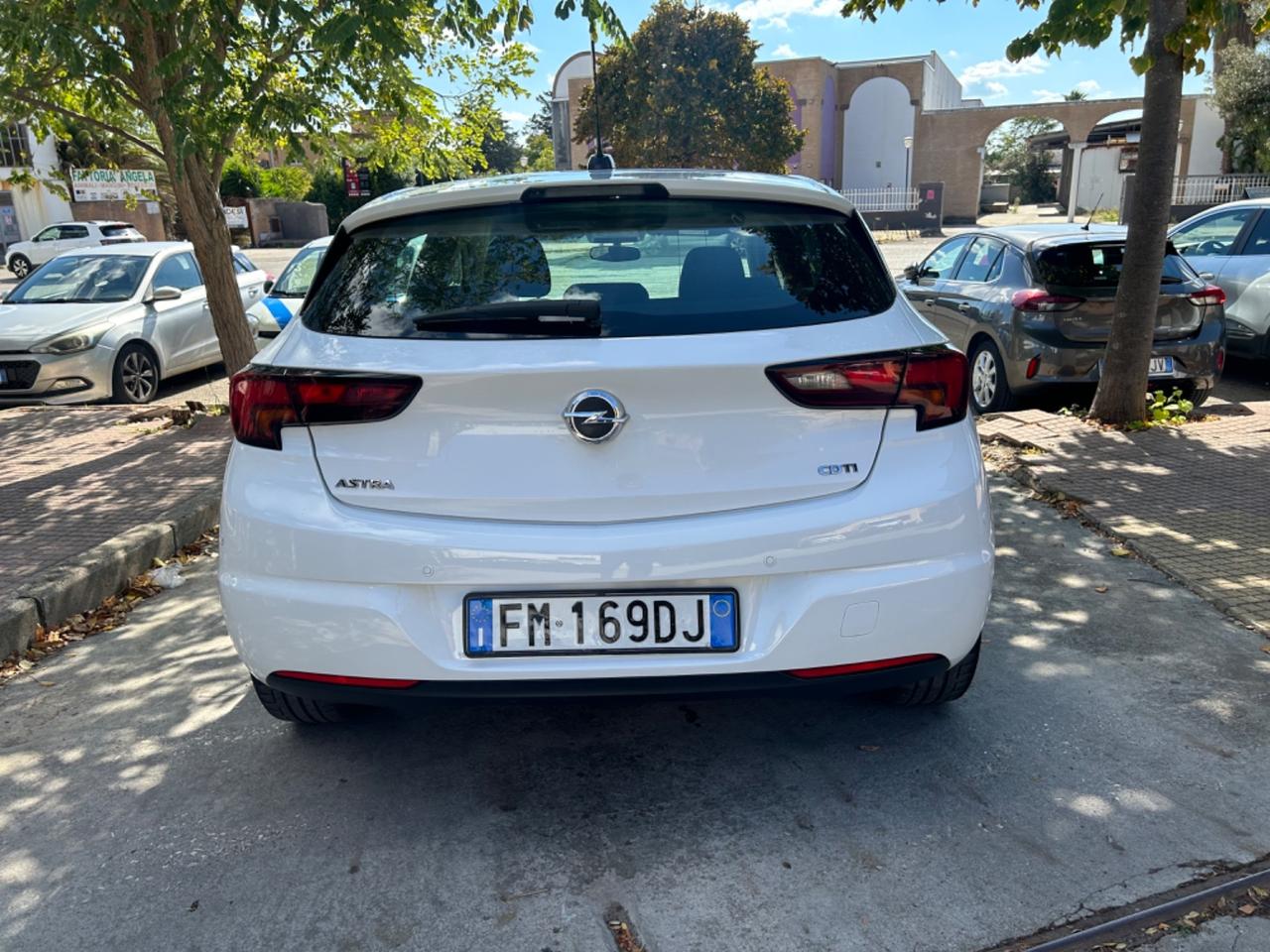 Opel Astra 1.6 CDTi 110CV