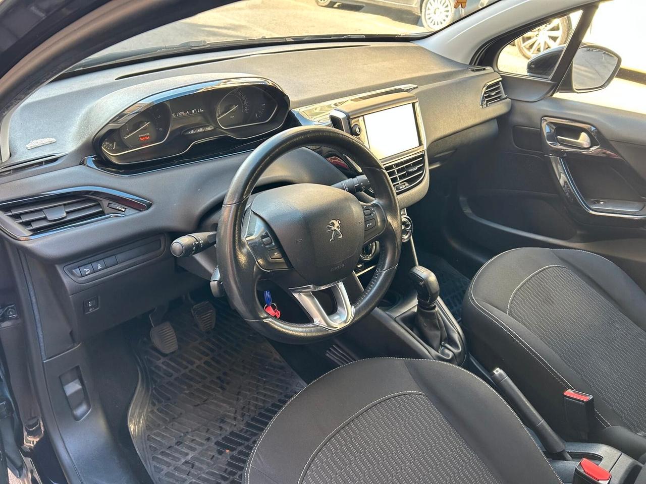 Peugeot 208 BlueHDi 75 Allure