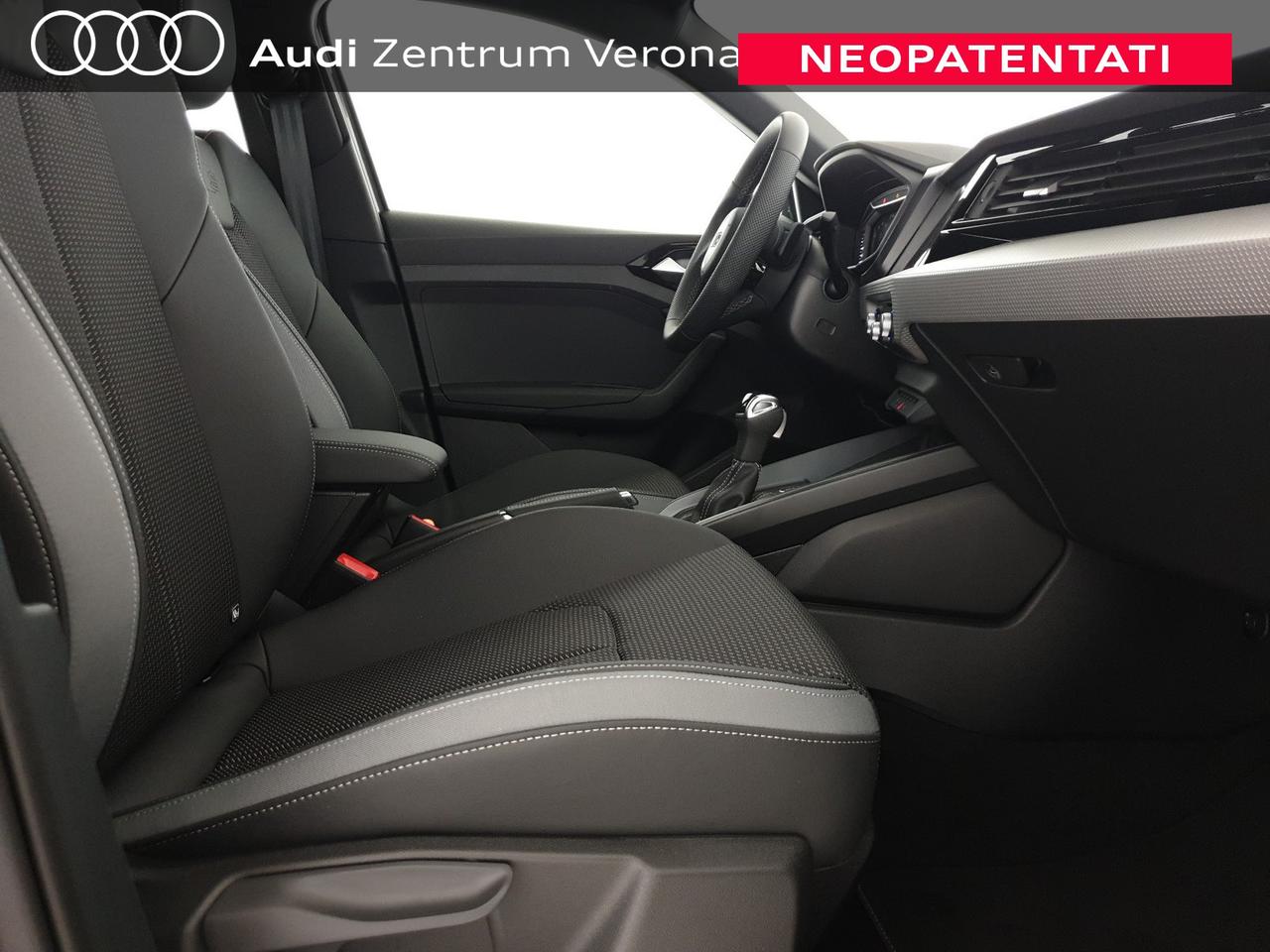 Allstreet 30TFSI 116CV S tronic Identity Contrast
