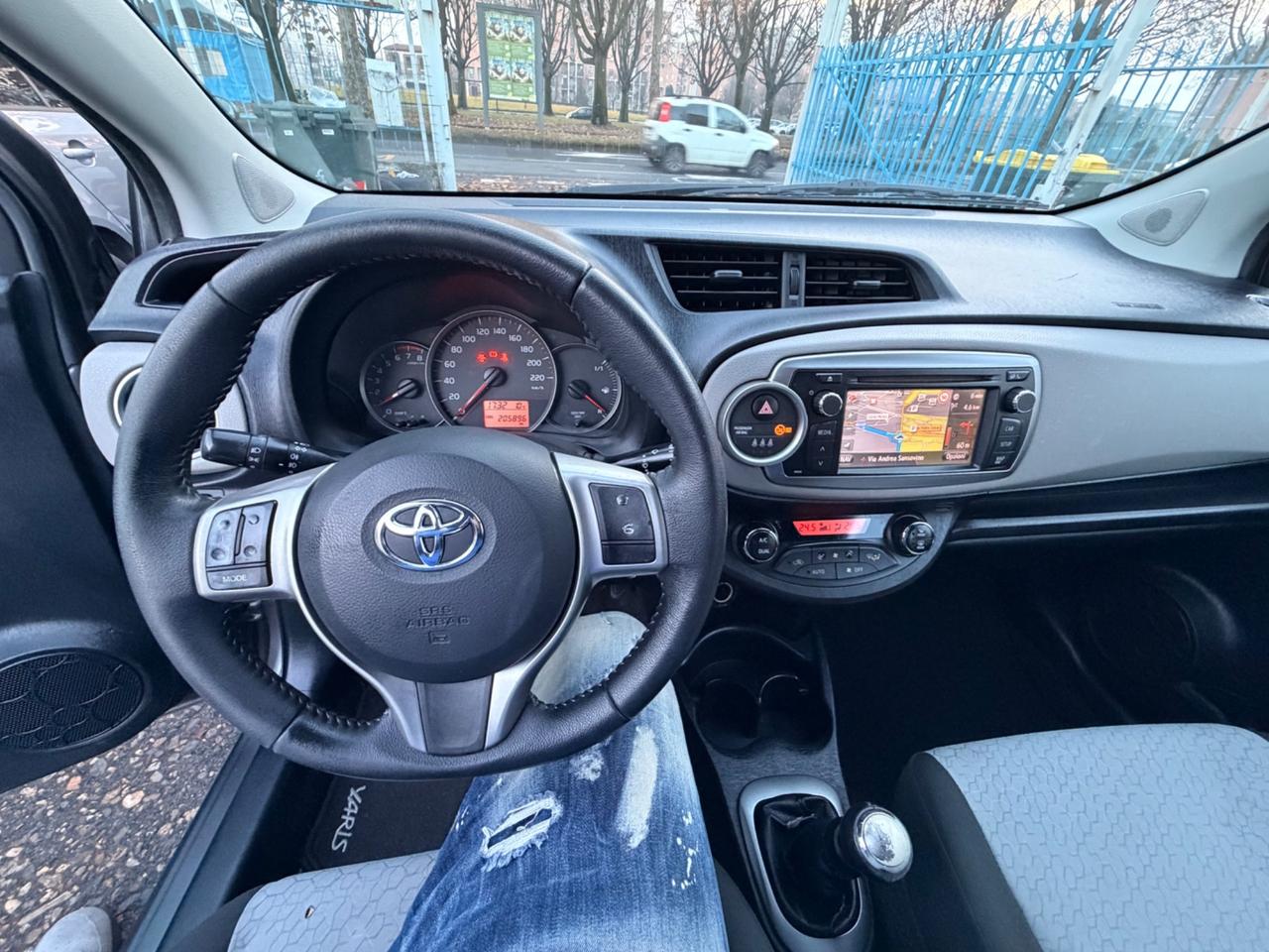 Toyota Yaris 1.0 5 porte Lounge Navi