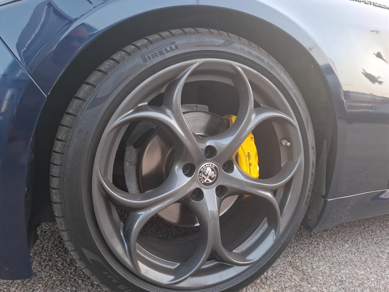 Alfa Romeo Giulia 2.2 allestimento " COMPETIZIONE "
