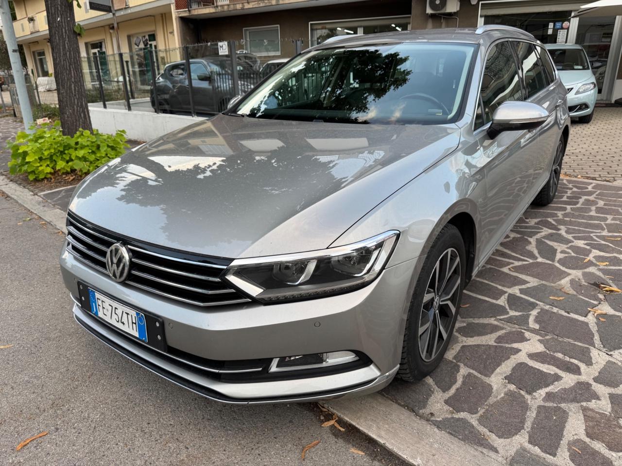 Volkswagen Passat Variant 2.0 TDI DSG Highline BlueMotion Technology