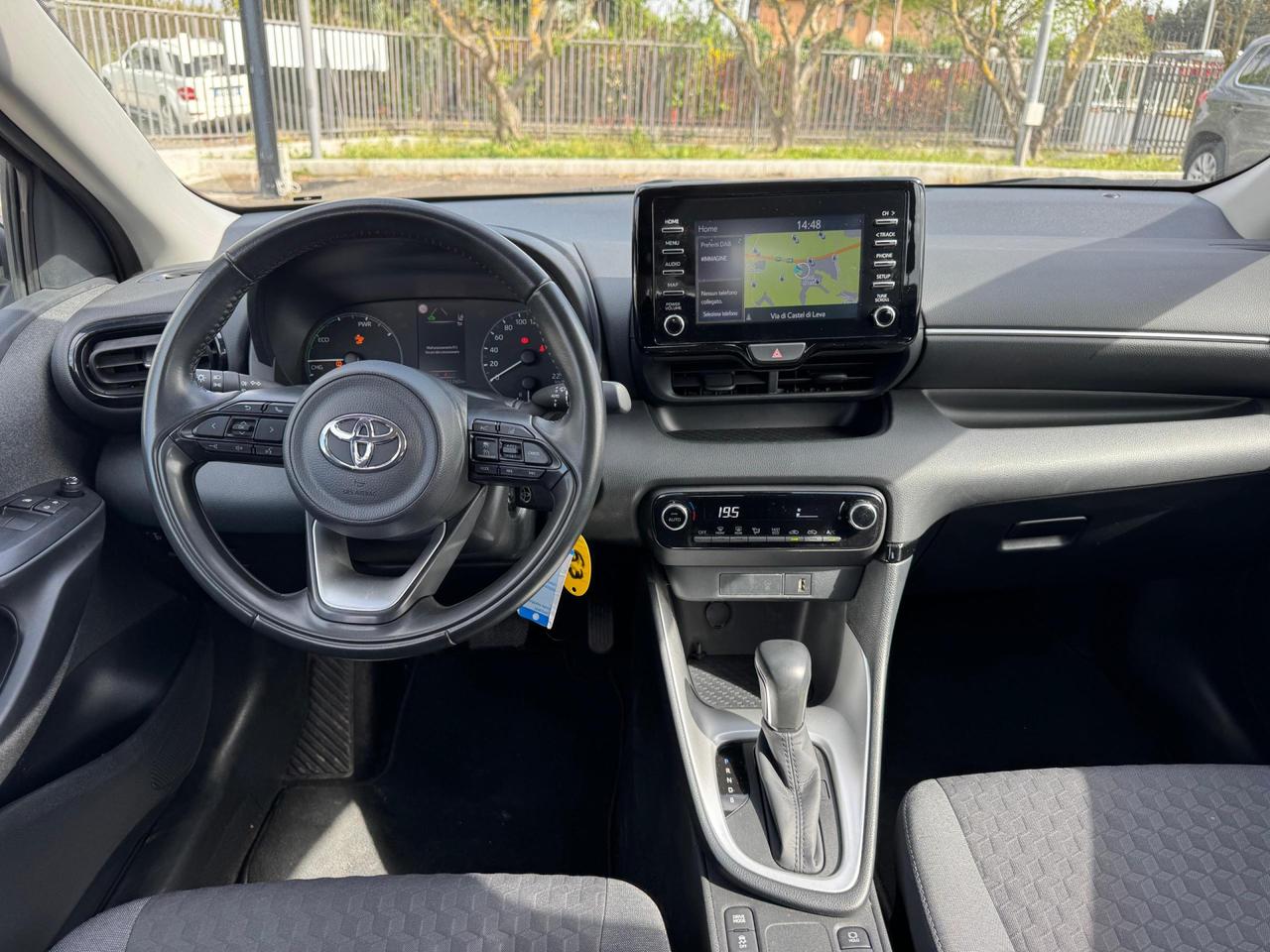 Toyota Yaris 1.5h Business