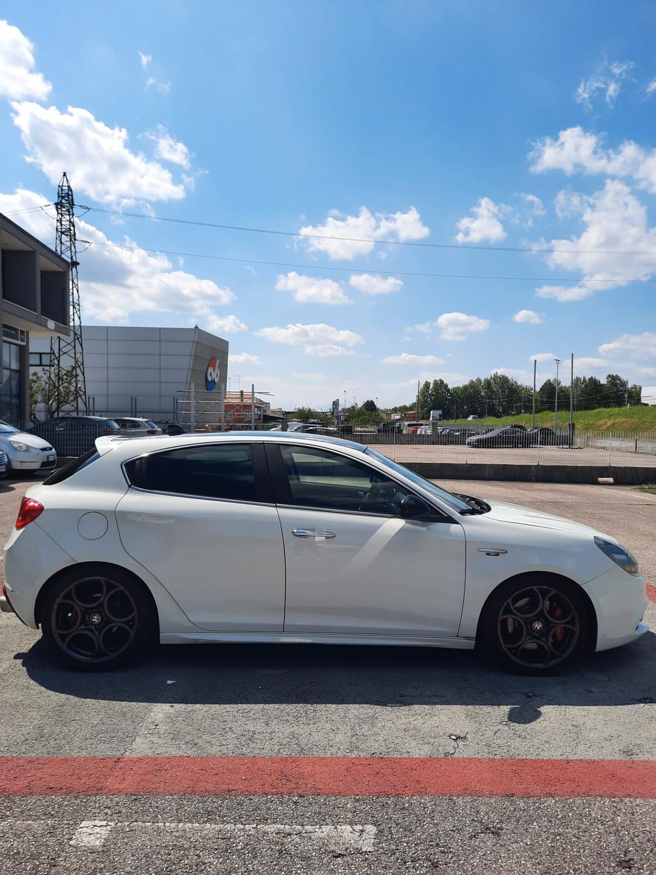 Alfa Romeo Giulietta 1.4 Turbo 120 CV GPL Progression OK NEOPATENTATI