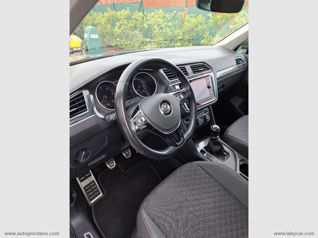 VOLKSWAGEN Tiguan 1.6 TDI Sport BMT RLINE
