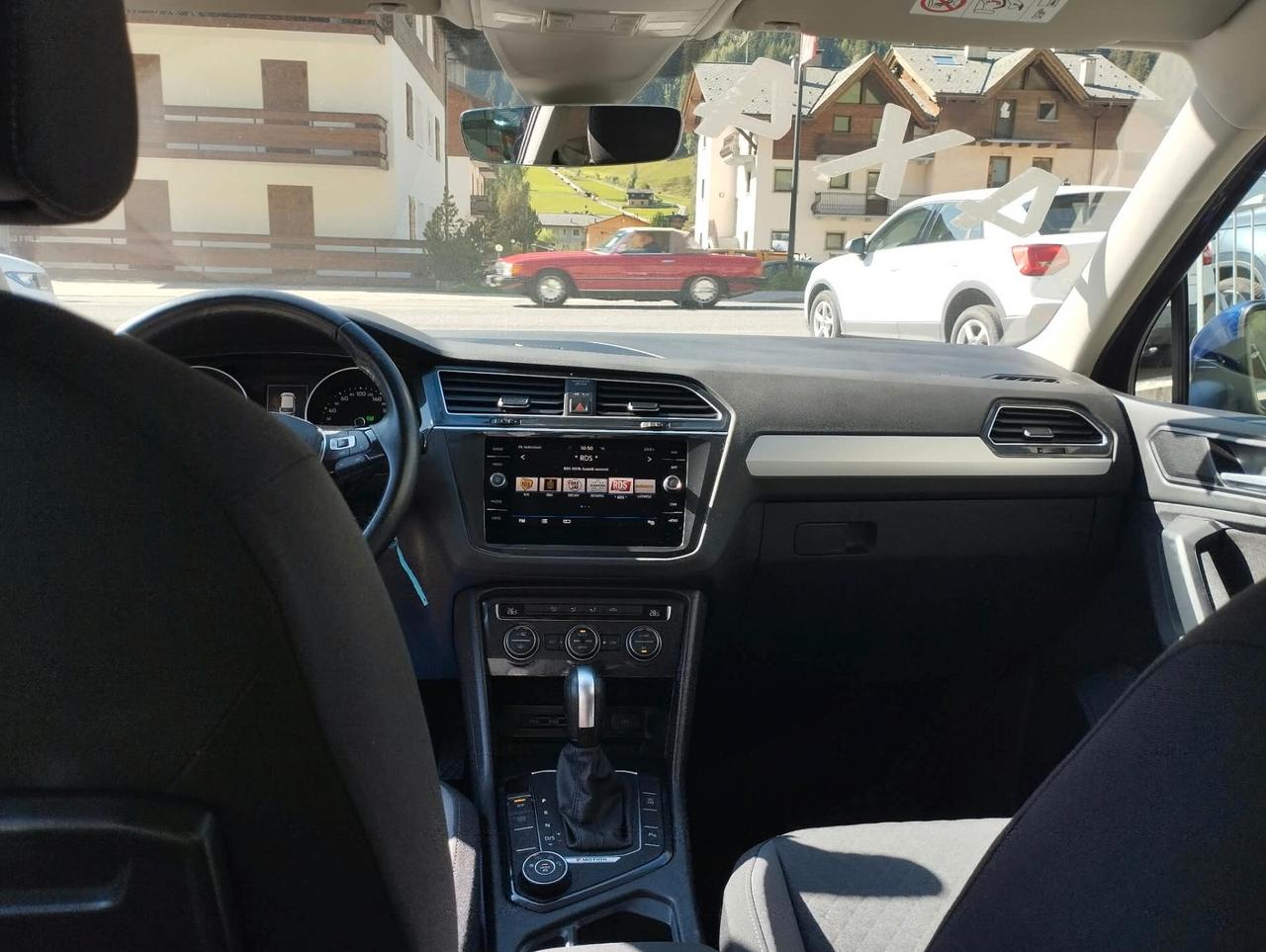 Volkswagen Tiguan 2.0 TDI SCR DSG 4MOTION Business BMT