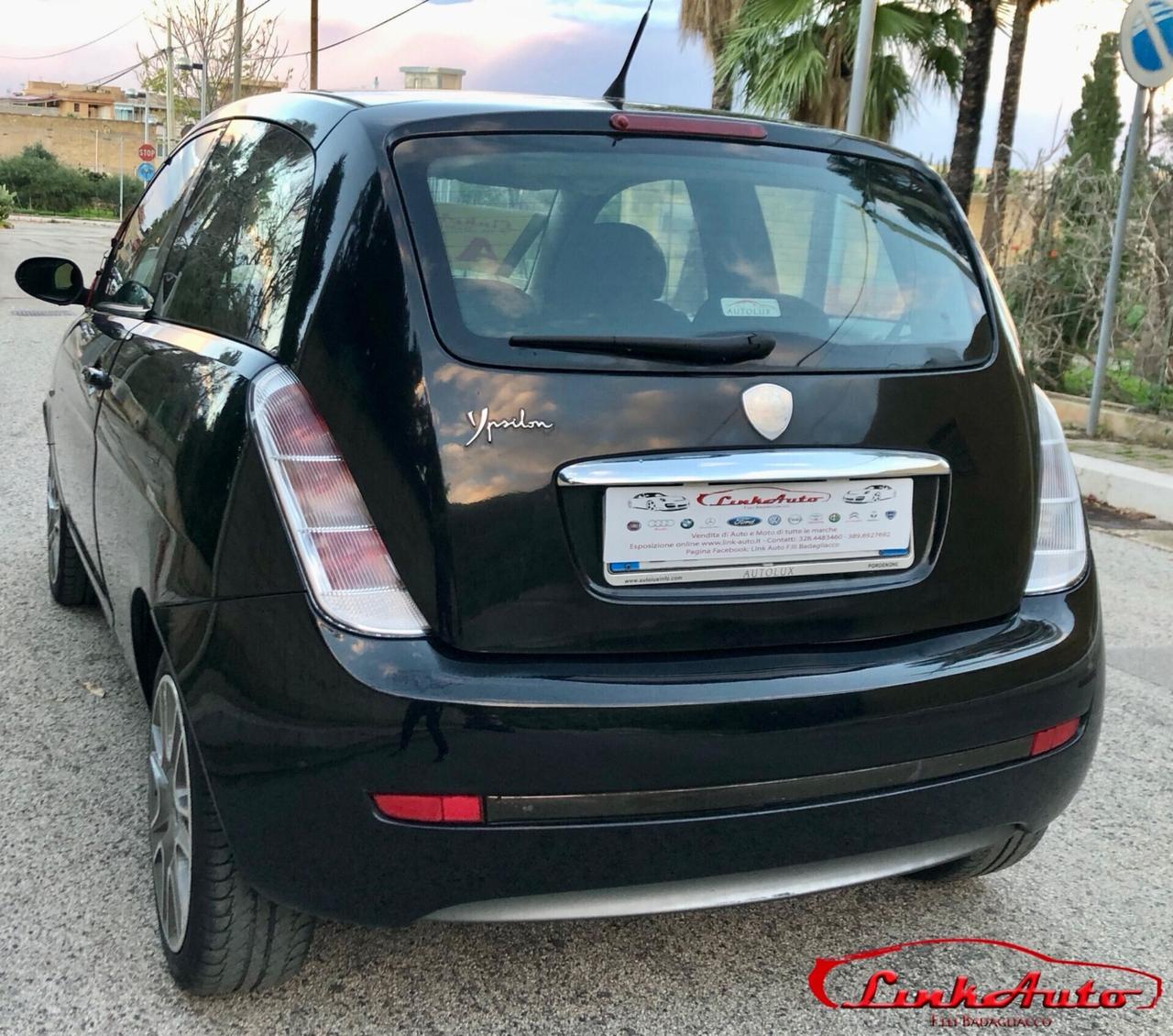 Lancia Ypsilon 1.2 Momo Design 60CV