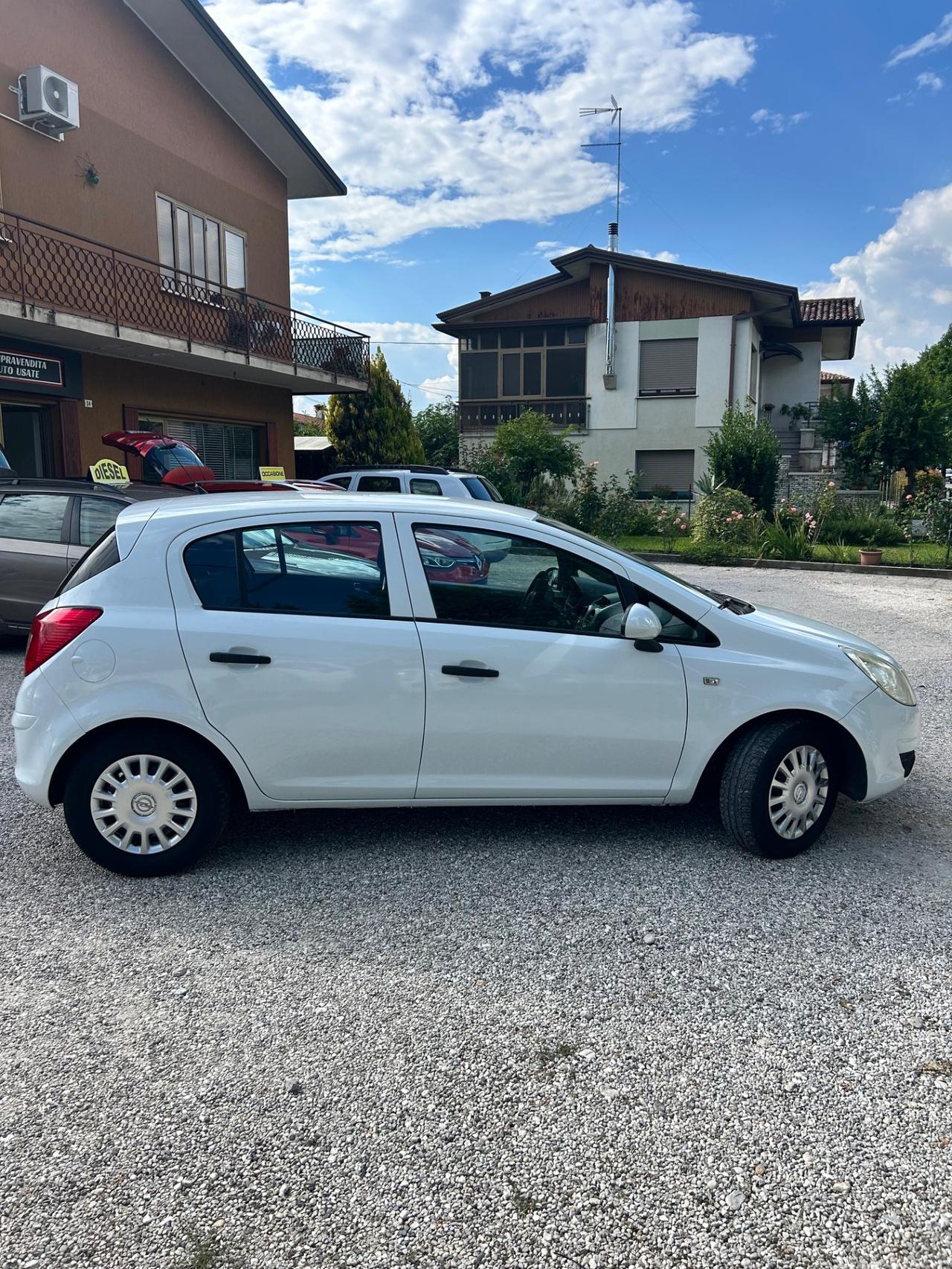 Opel Corsa 1.3 CDTI 75CV ecoFLEX 5 porte Cosmo