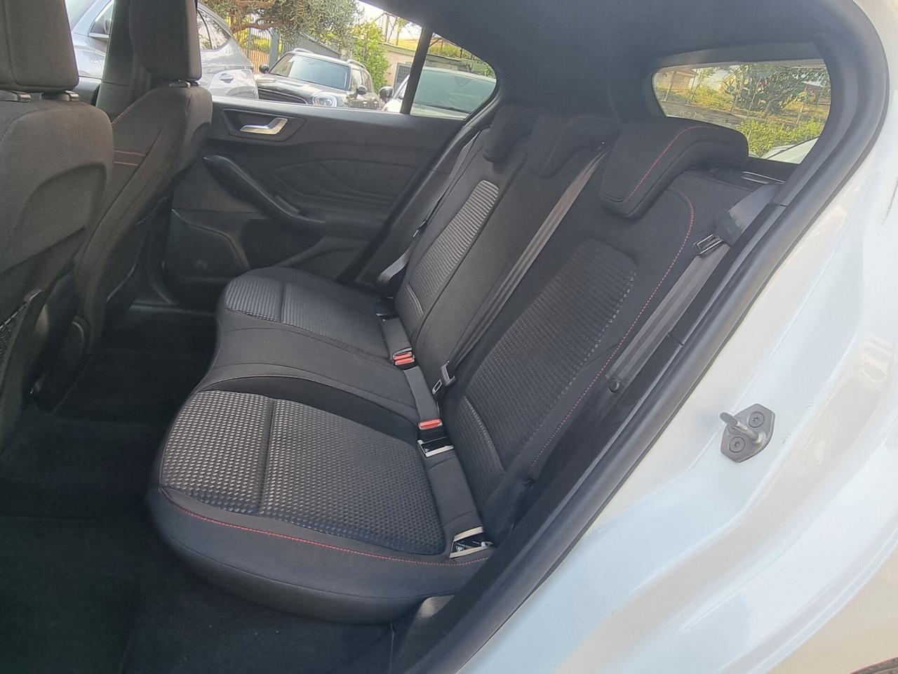 Ford Focus 1.0 EcoBoost Hybrid 125 CV 5p. ST-Line