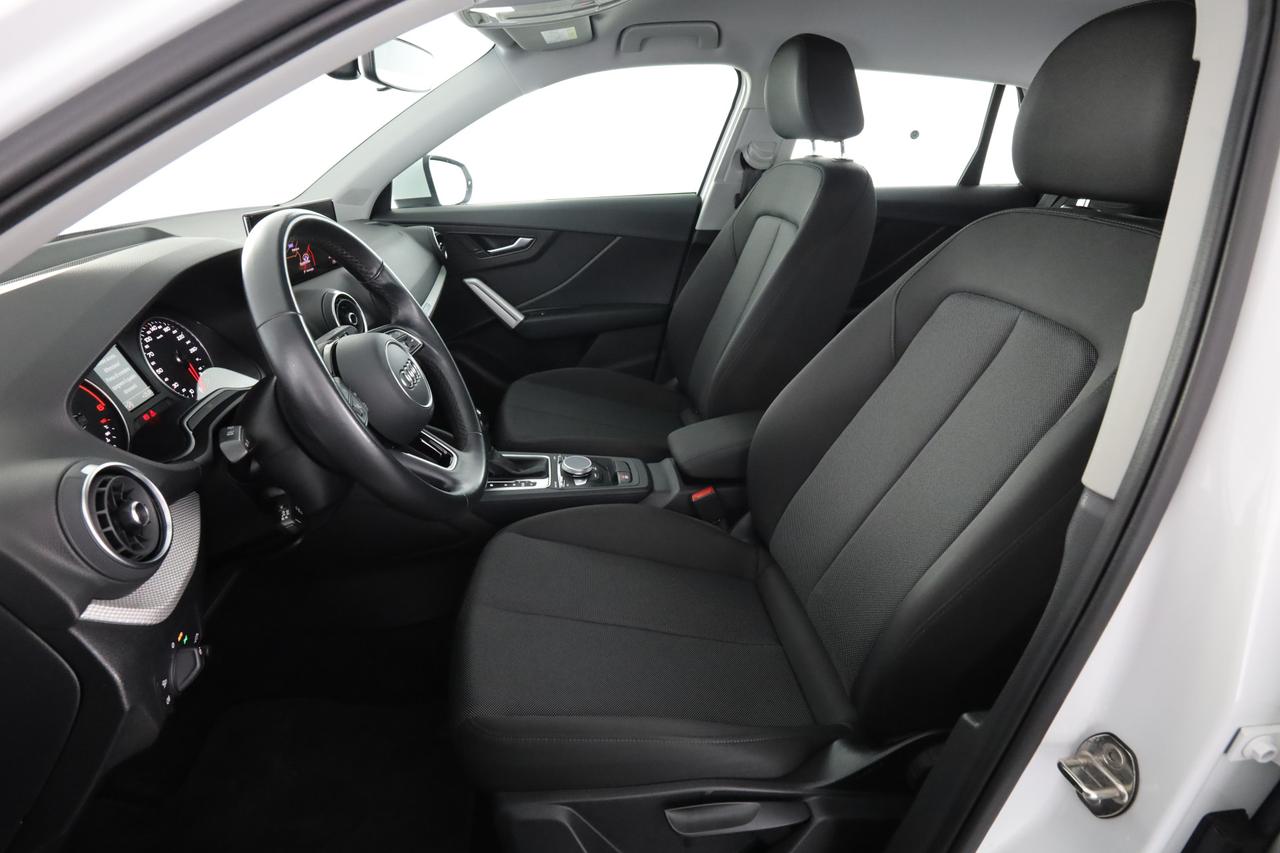 AUDI Q2 35 TDI S tronic Business Plus