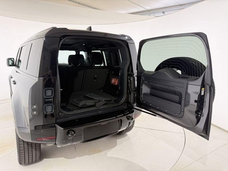 Land Rover Defender D250 AWD Auto 110 X-Dynamic SE