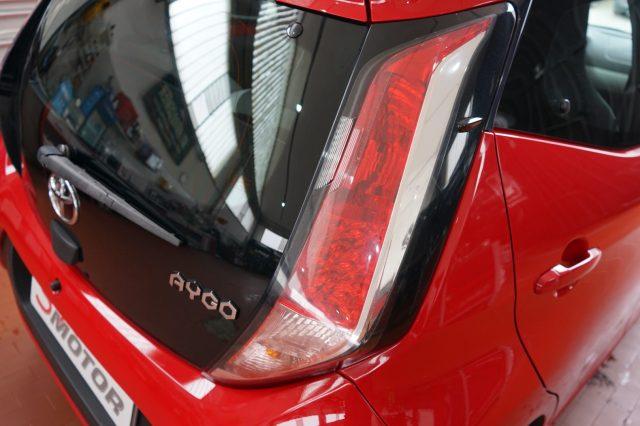 TOYOTA Aygo 1.0 VVT-i 69 CV 5 porte x-cool