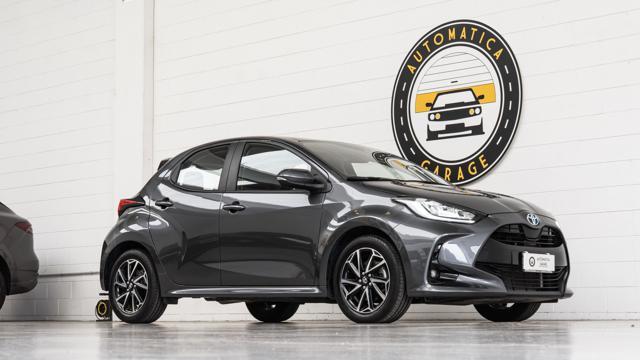 TOYOTA Yaris 1.5 Hybrid IVA ESPOSTA NEOPATENTATI