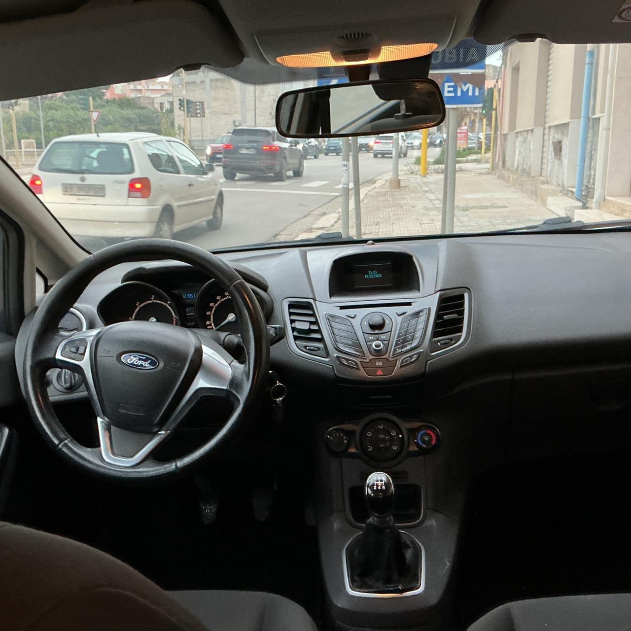 Ford Fiesta 1.4 TDCi 70CV 5 porte Titanium