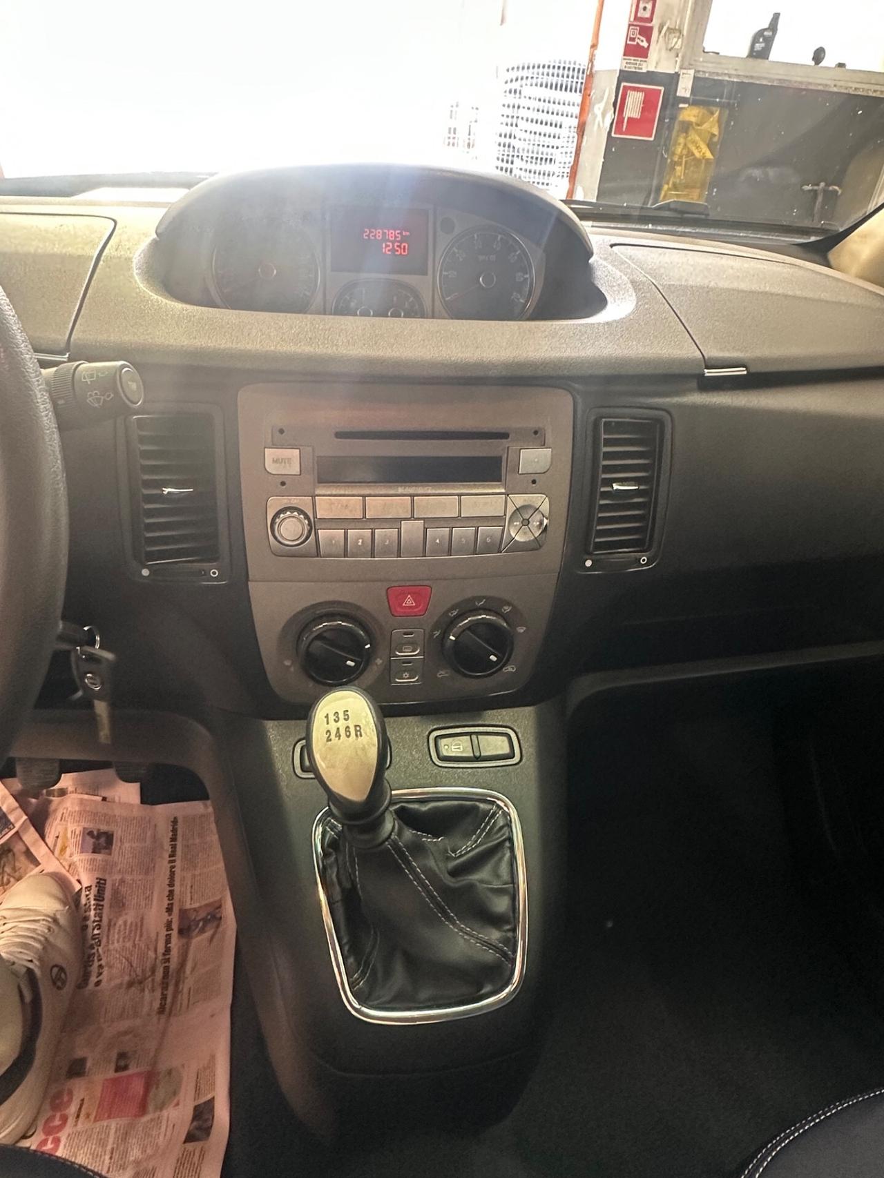 Lancia MUSA 1.4 16V Poltrona Frau adatta per neopatentati