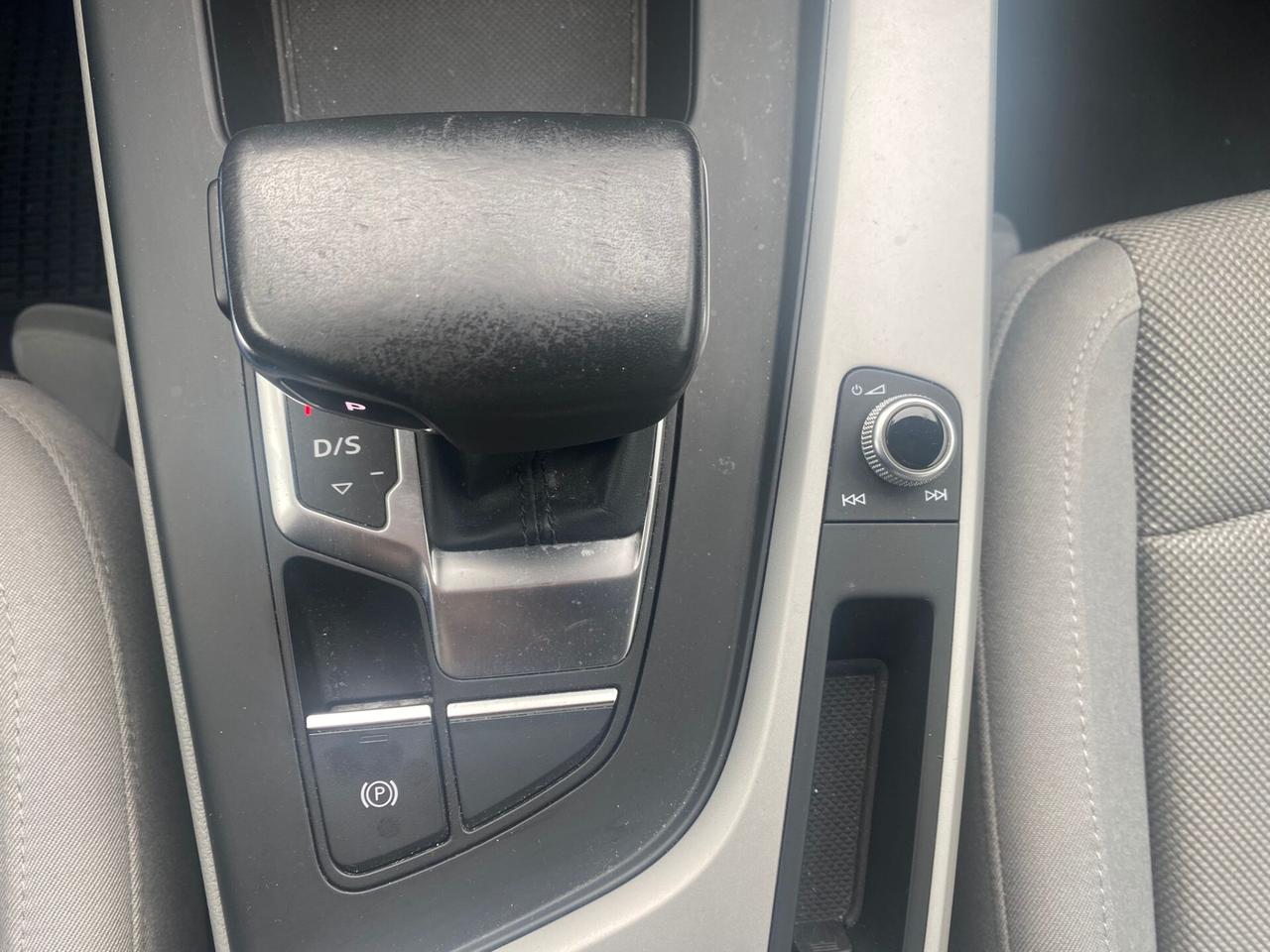 Audi A4 35 TDI/163 CV S tronic Business