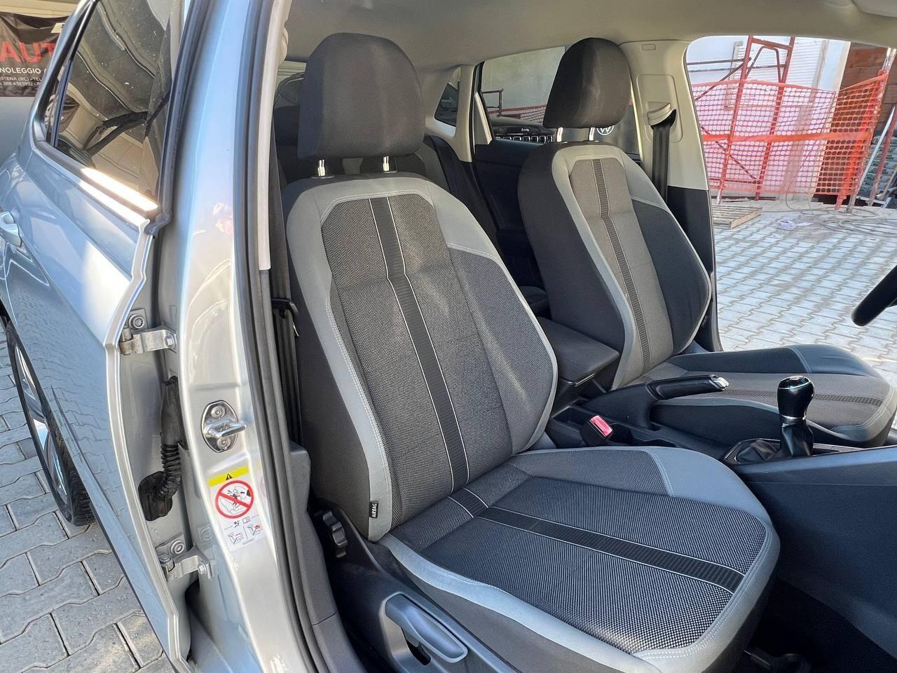 Polo VI 2017 5p 1.0 tsi Comfortline 95cv