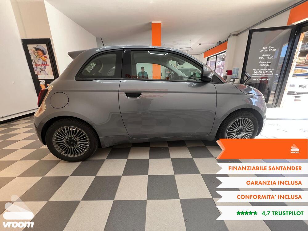 FIAT 500e Berlina 42 kWh La Prima