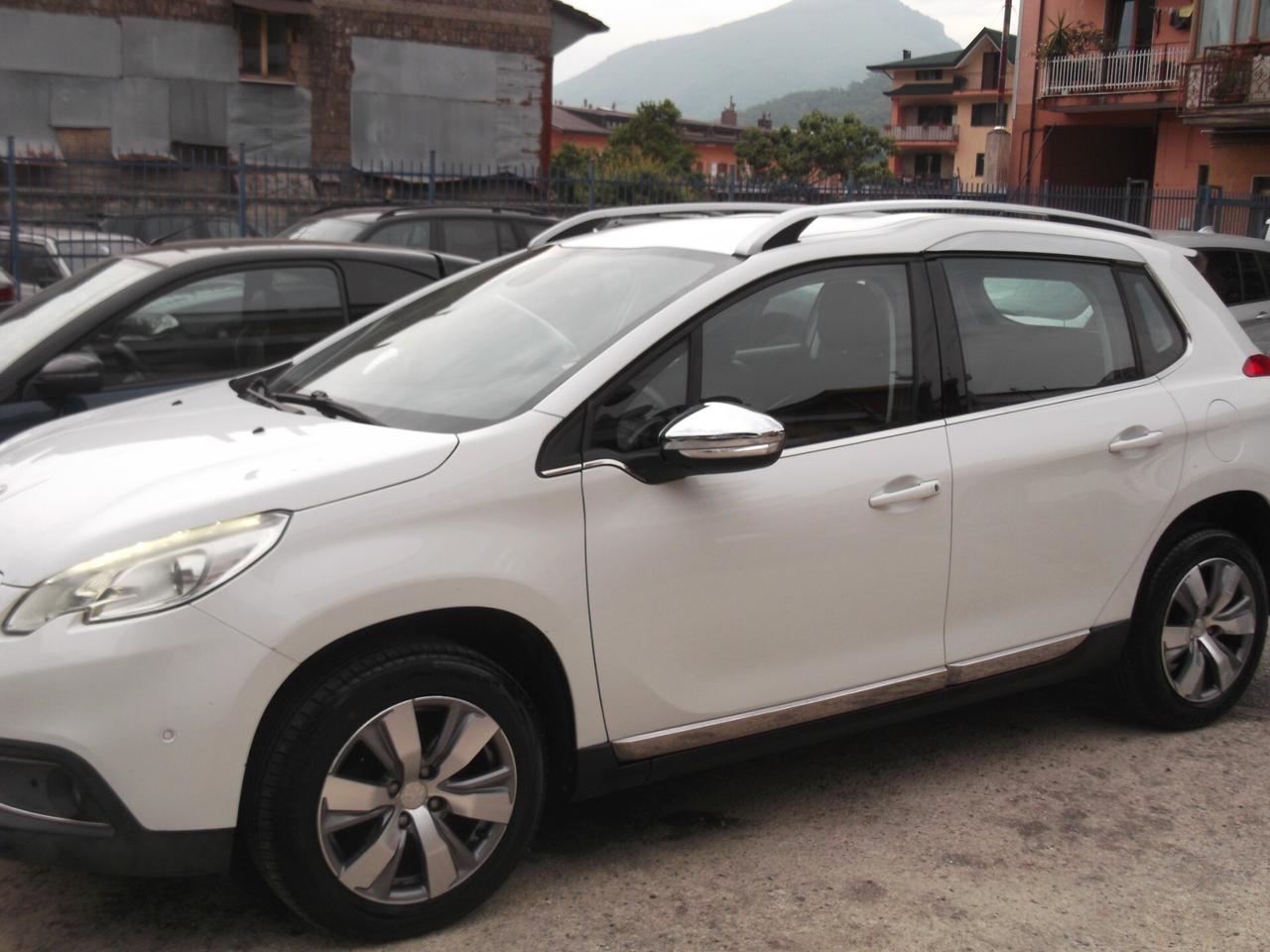 Peugeot 2008 PureTech 82 Allure - 01