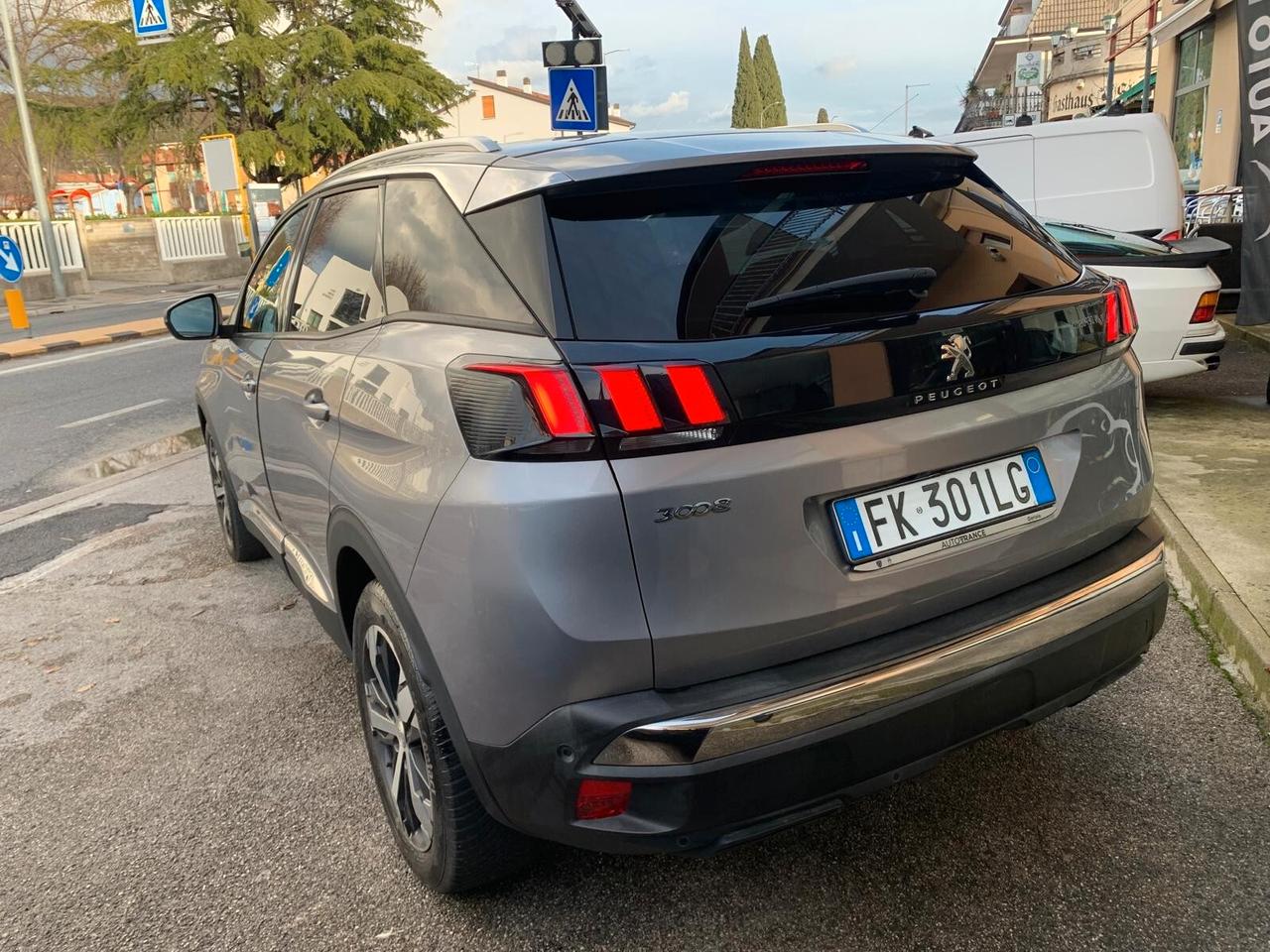 Peugeot 3008 BlueHDi 120 S&S "Allure" Unicoprop.