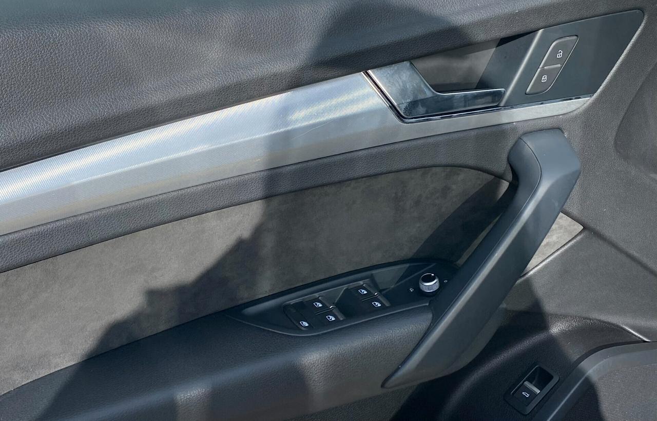 Audi Q5 Business 2.0 TDI 204CV s-tronic quattro mhev 40