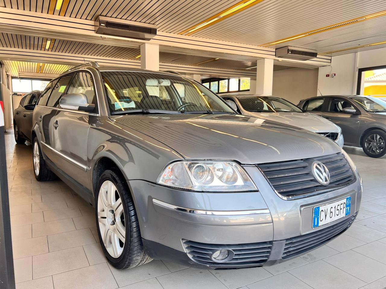 Volkswagen Passat 1.9 TDI/130 CV cat Var. H.line