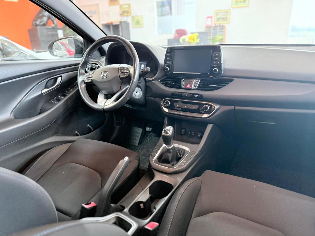 Hyundai i30 sw 1.6 CRDi 2019 top
