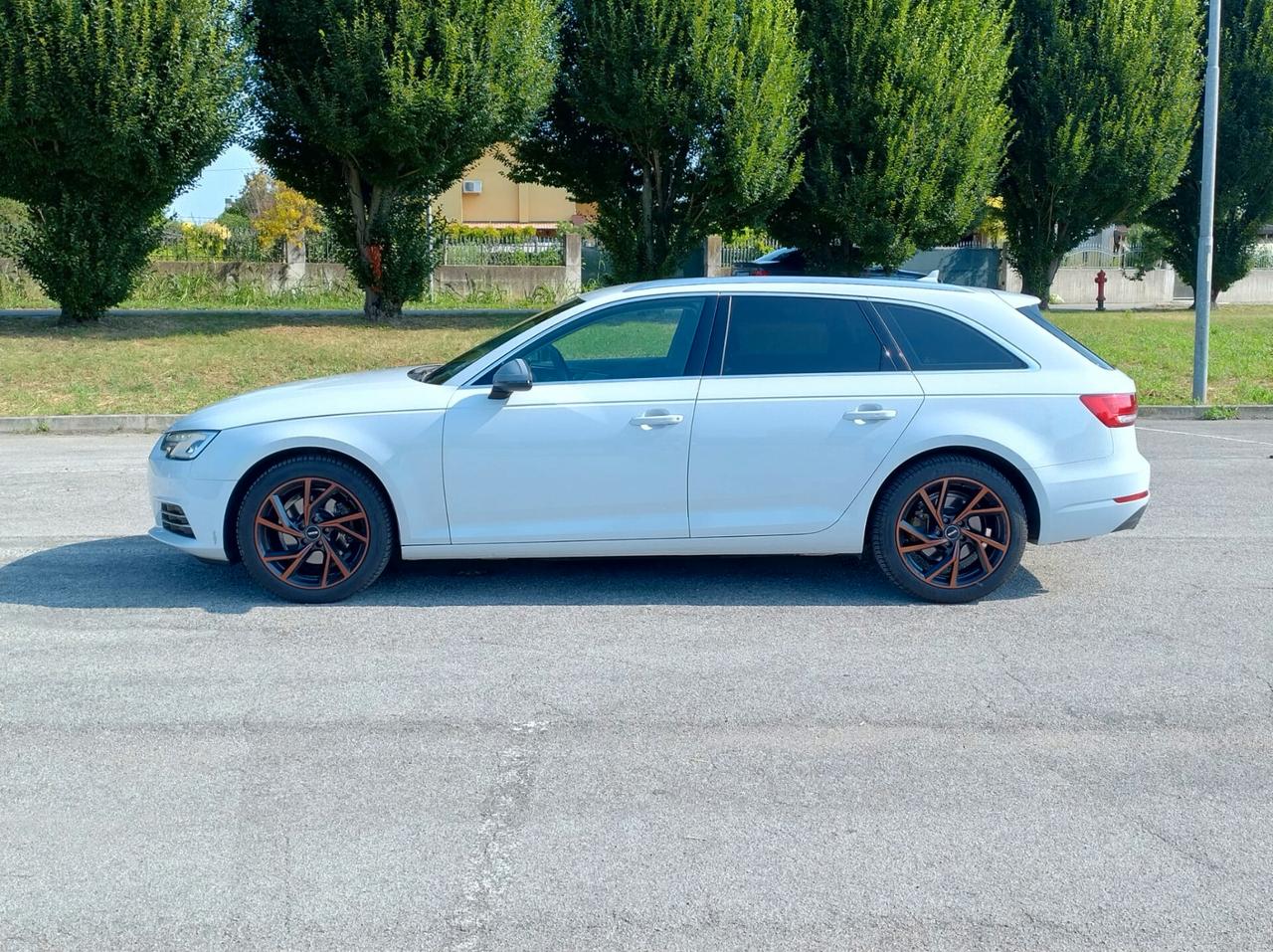 Audi A4 Avant 2.0 METANO/Benzina 170cv auto