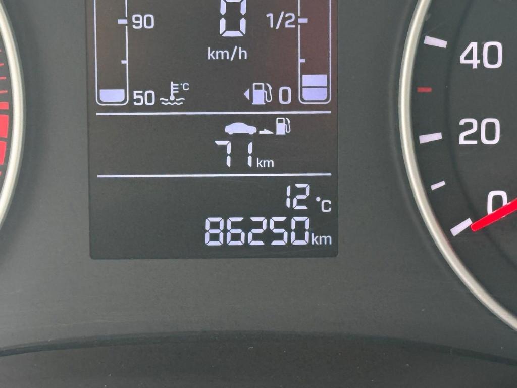 HYUNDAI i20 II 2018 - i20 5p 1.2 mpi Connectline 75cv
