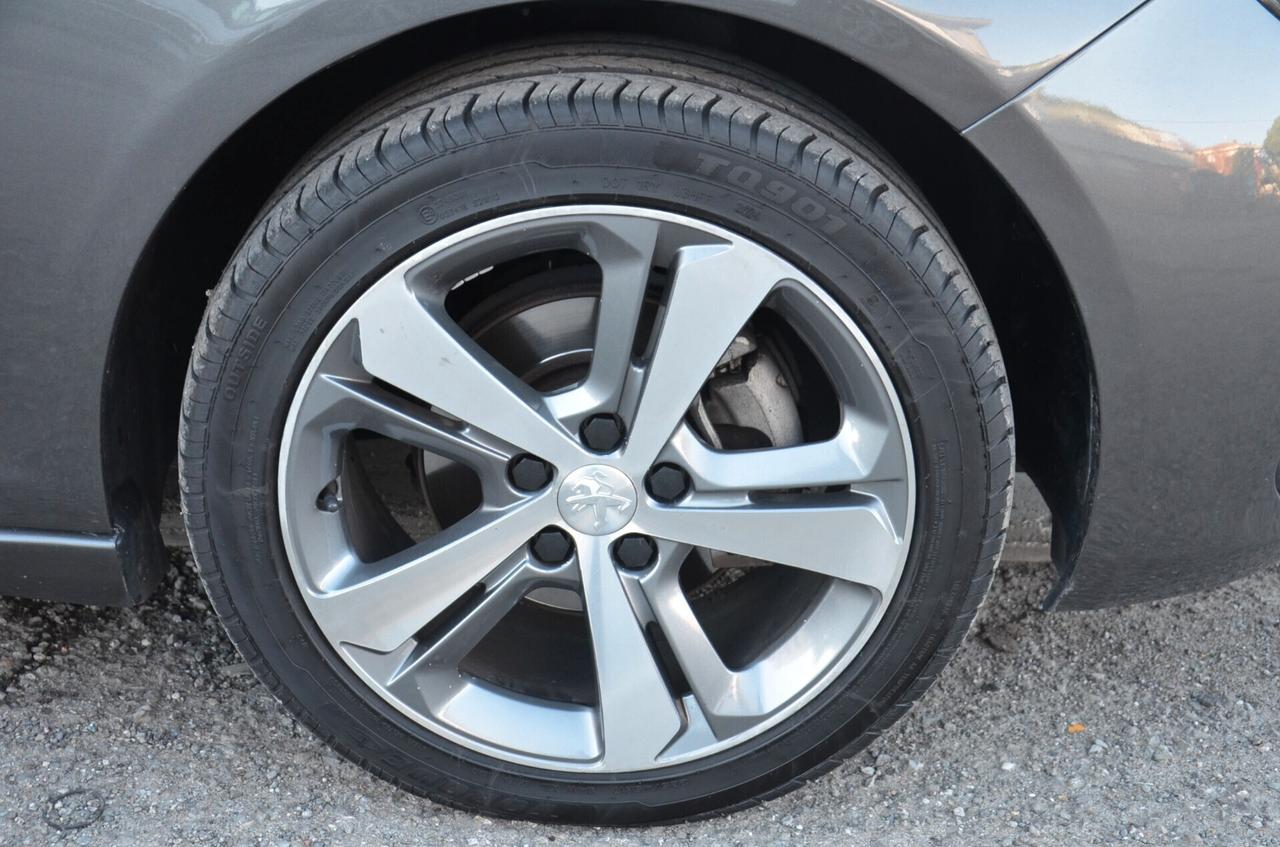 Peugeot 308 BlueHDi 130 S&S Allure