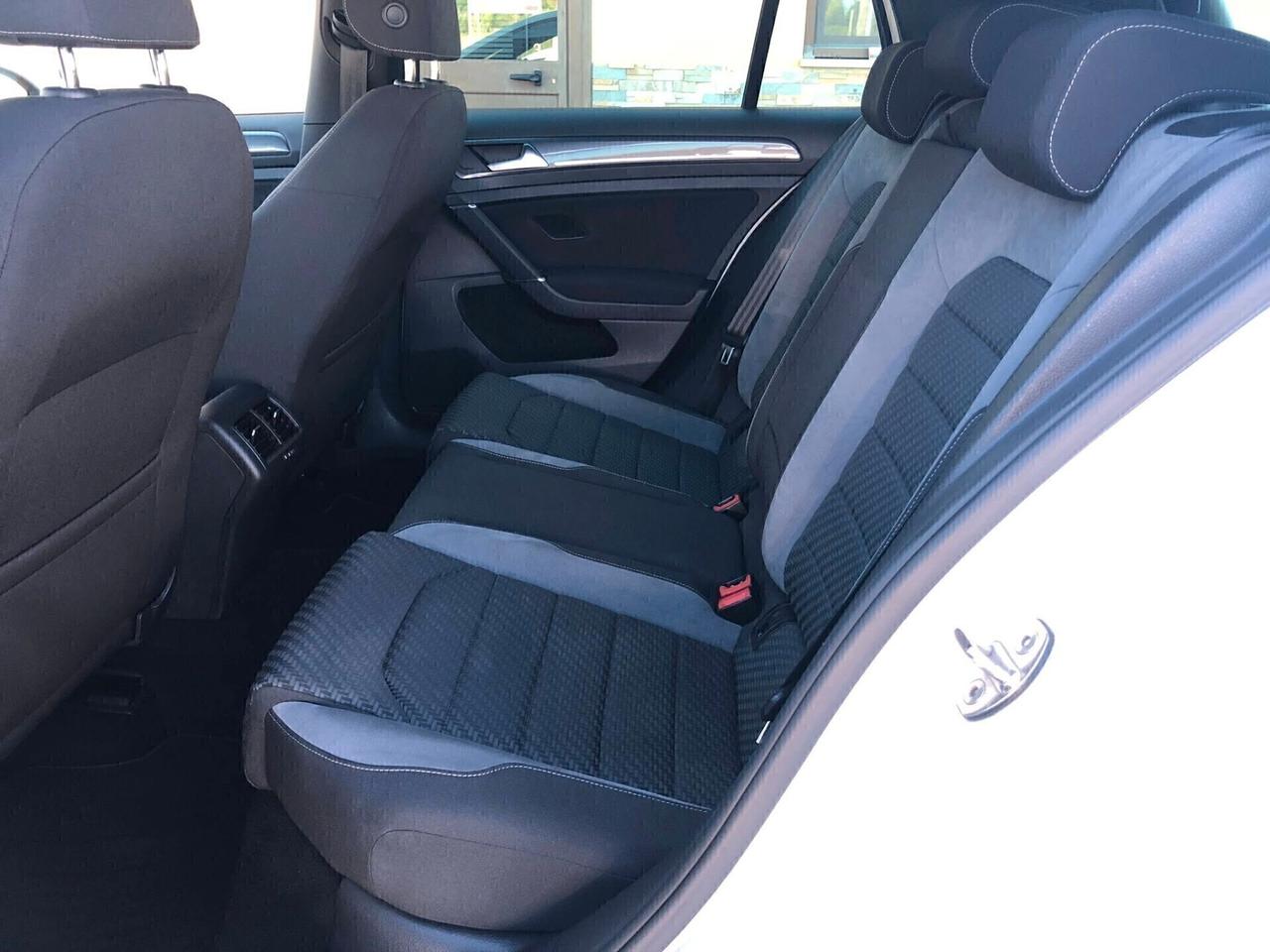 Volkswagen Golf 1.6 TDI 115 CV DSG r-line Sport 2018