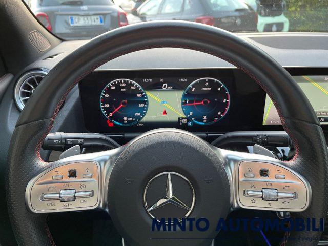 MERCEDES-BENZ GLA 180 D PREMIUM CERCHI 19"UNIPROPRIETARIO 64 COLORI LED