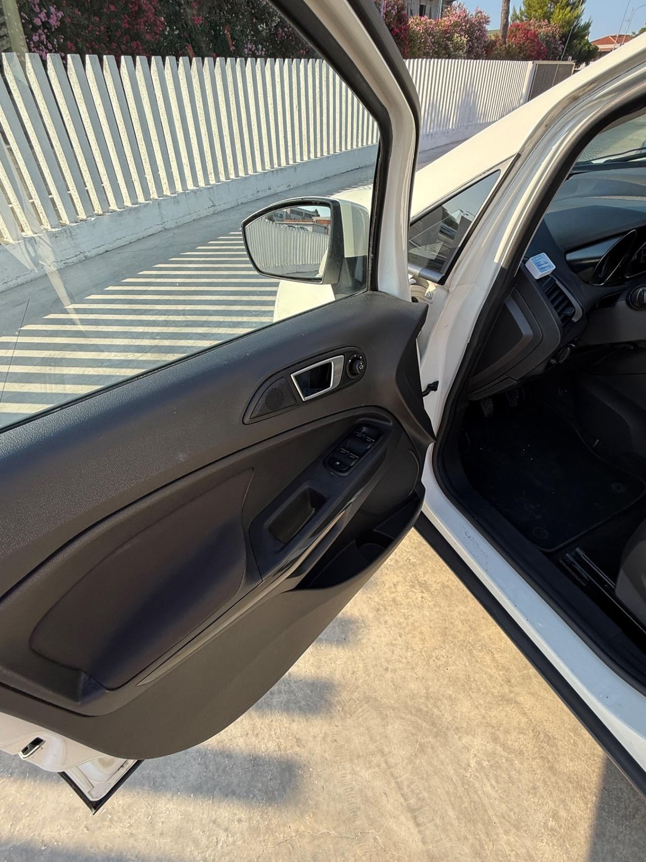 Ford EcoSport 1.5 TDCi 95 CV Titanium