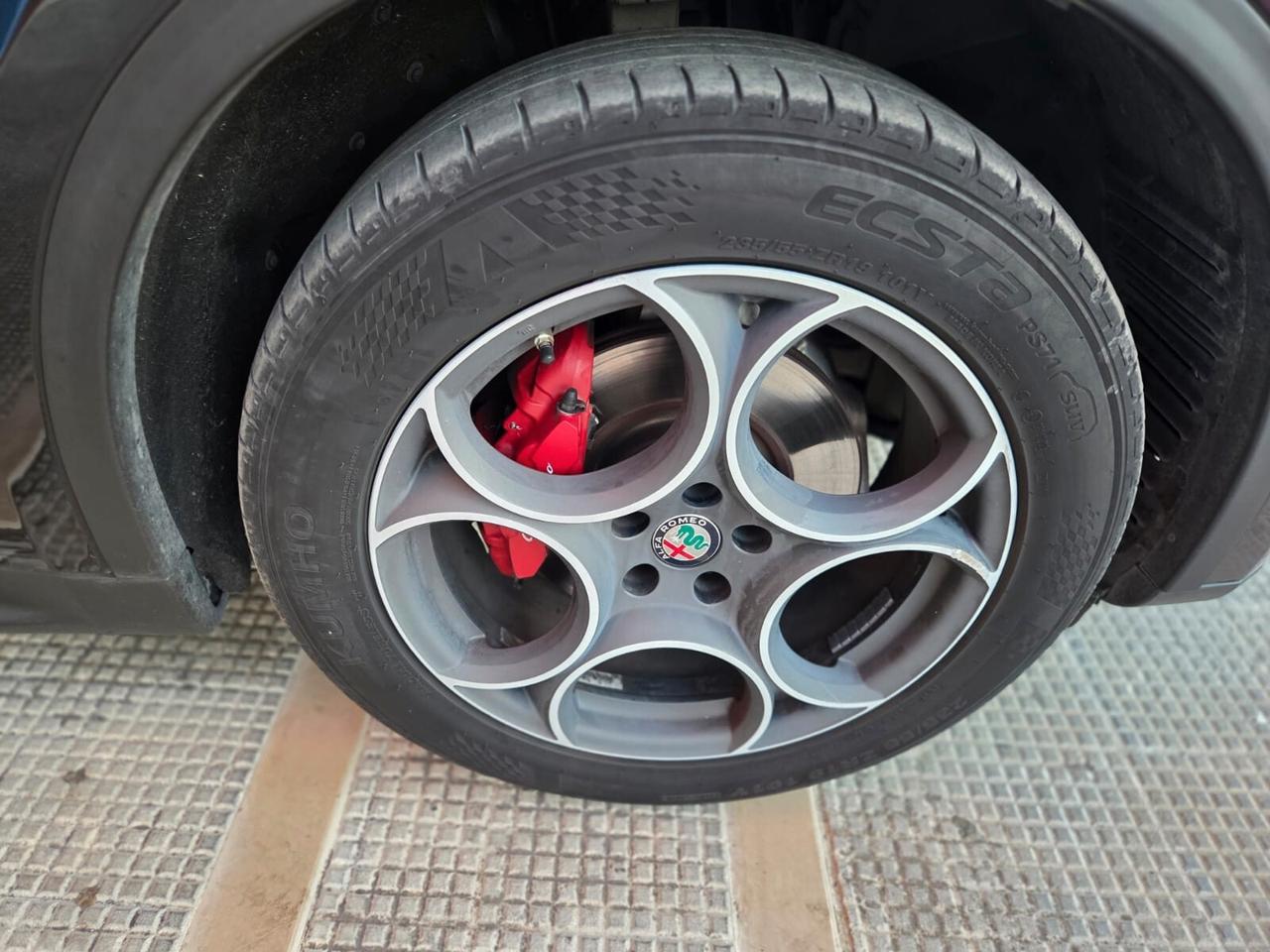 Alfa Romeo Stelvio 2.2 Turbodiesel 210 CV AT8 Q4 Executive