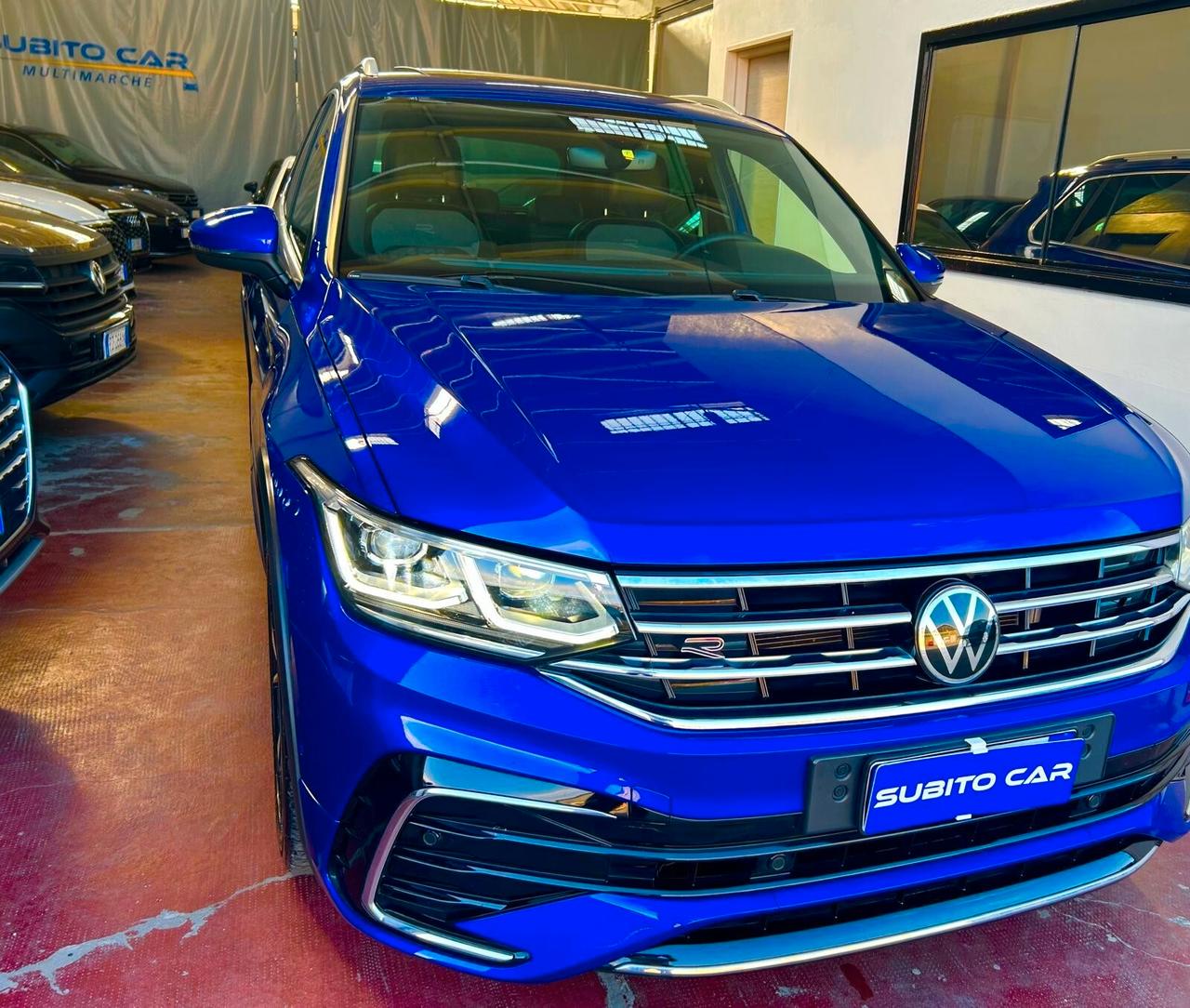 Volkswagen Tiguan 2.0 TDI 150 CV SCR DSG R-Line TETTO PANORAMICO