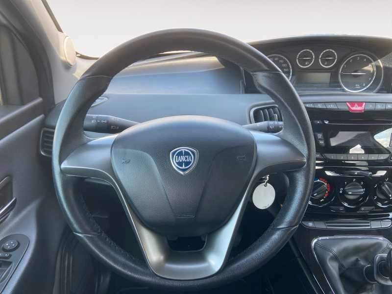 LANCIA Ypsilon 1.2 8v Silver 69cv