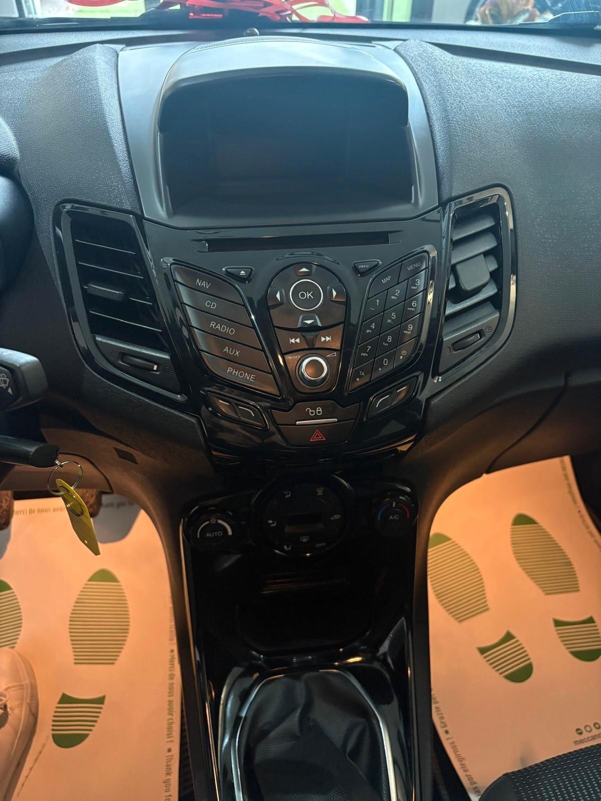 Ford Fiesta 1.4 5 porte Bz.- GPL Black & White Edition