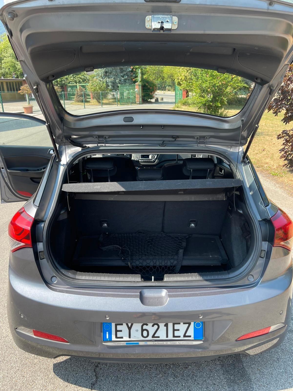 Hyundai i20 1.2 84 CV 5p Style - Neopatentati