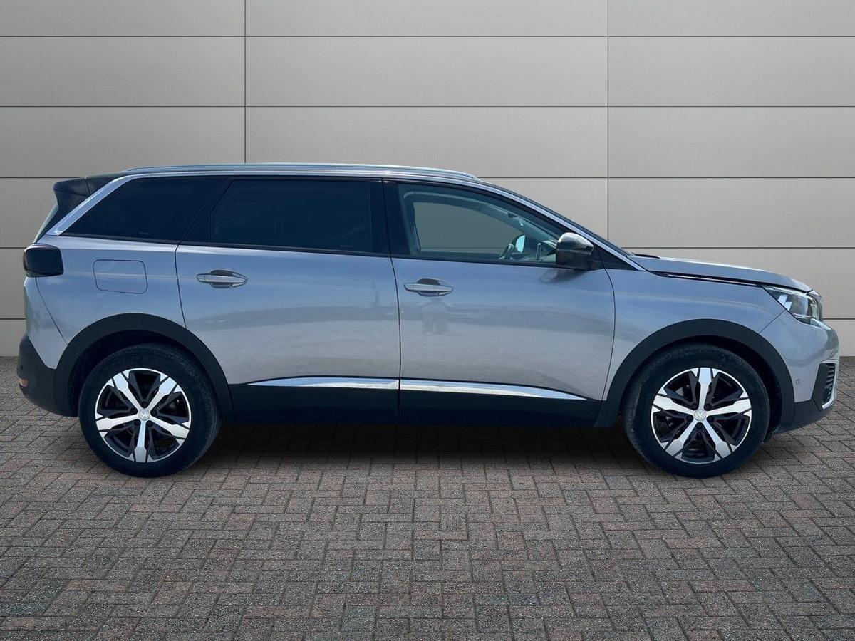 PEUGEOT 5008 II 2016 - 5008 1.2 puretech t Allure s&s 130cv 7p.ti eat8 my21