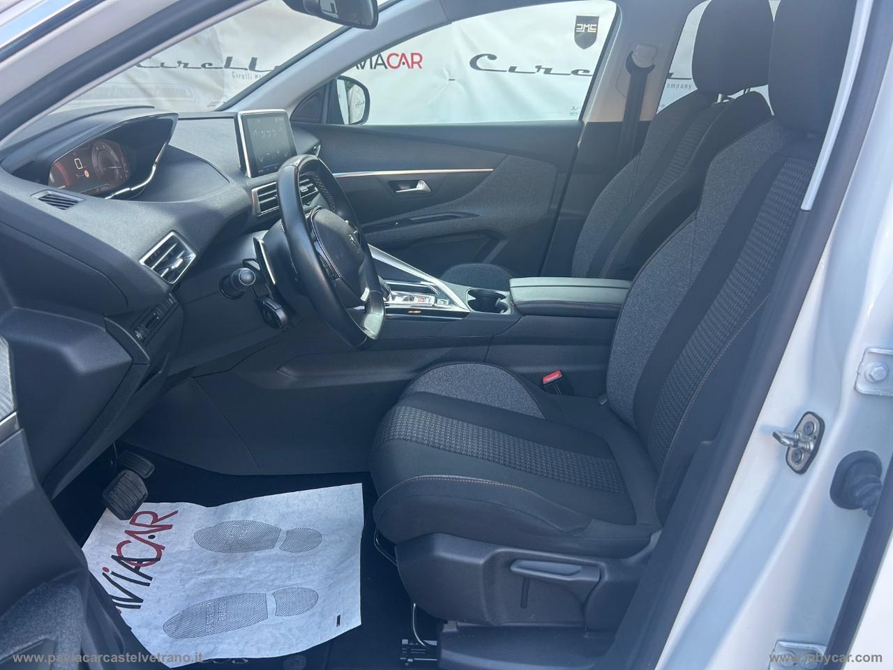 PEUGEOT 5008 BlueHDi 130 S&S EAT8 Business
