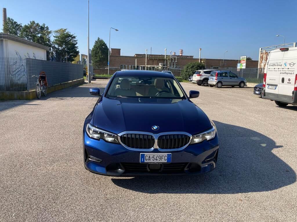 BMW Serie 3 Berlina 320 d Mild Hybrid 48V Sport xDrive Steptronic